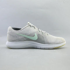 NIKE FLEX TR8