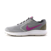 NIKE REVOLUTION 3