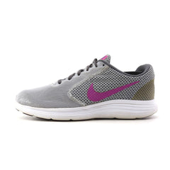 NIKE REVOLUTION 3