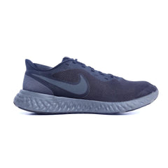 NIKE REVOLUTION 5