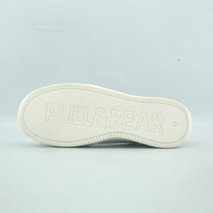 PULL & BEAR .