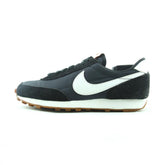 NIKE DAYBREAK