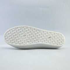 SOLE MATES .