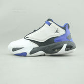 JORDAN MAX AURA 4