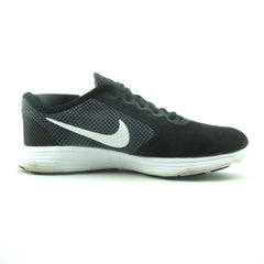 NIKE REVOLUTION 3