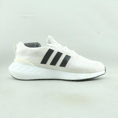 ADIDAS SWIFT RUN 22