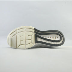 NIKE AIR ZOOM VOMERO 11