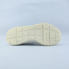 ADIDAS SWIFT RUN