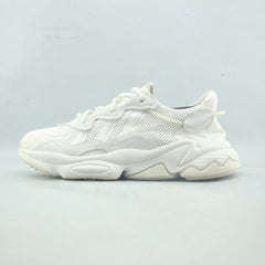 ADIDAS OZWEEGO
