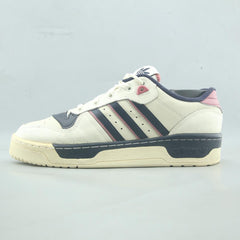 ADIDAS COURTIC