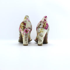 A2 BY AEROSOLES