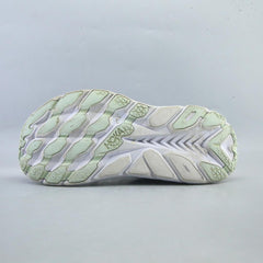 HOKA ONE ONE CLIFTON 8