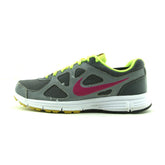 NIKE REVOLUTION