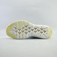 NIKE FLEX TR8