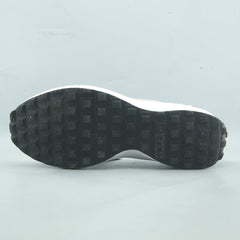 NIKE WAFFLE DEBUT