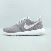 NIKE ROSHE ONE