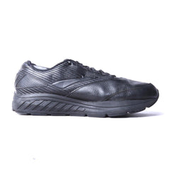 BROOKS ADDICTION WALKER