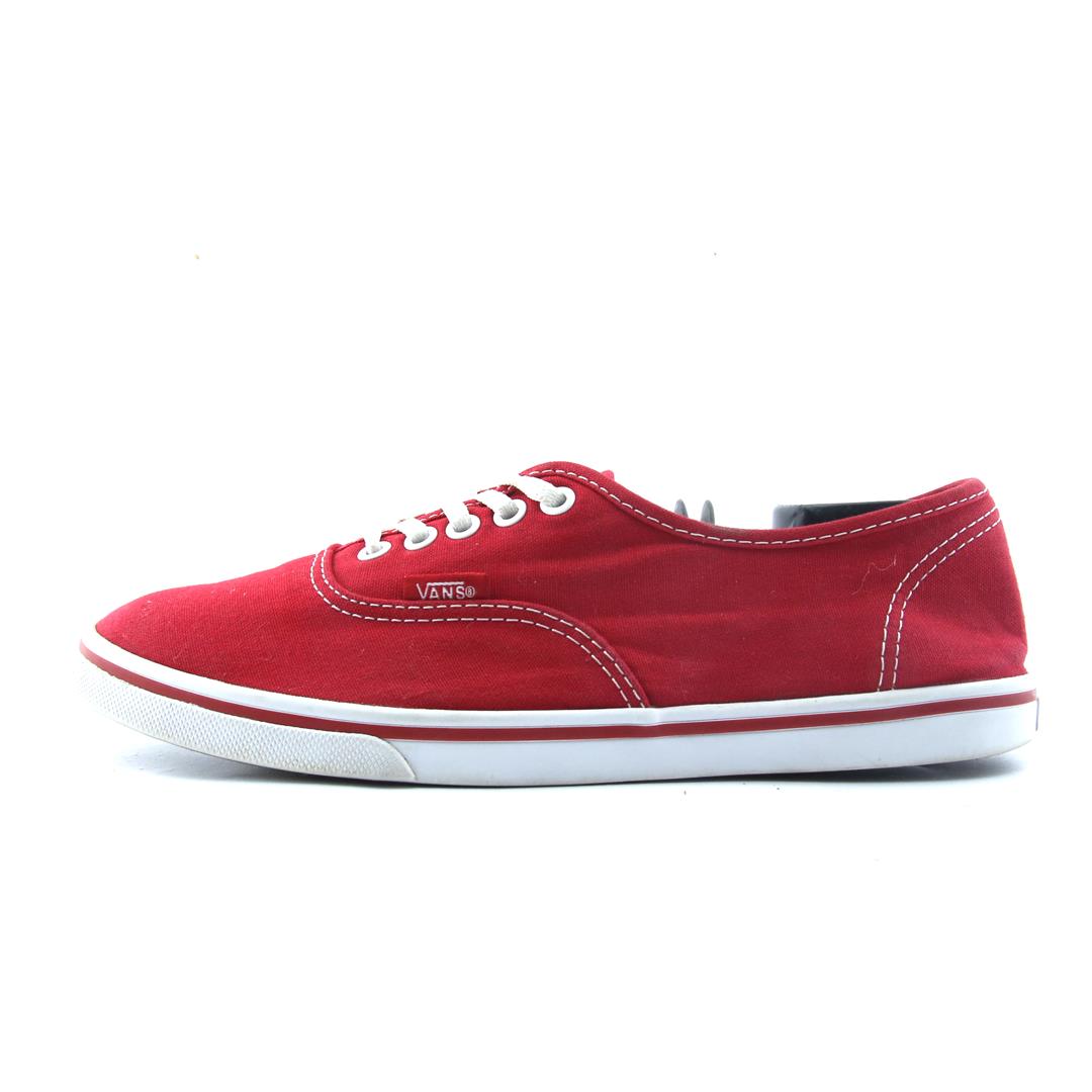 VANS AUTHENTIC