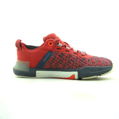 UNDER ARMOUR  TRIBASE REIGN 5