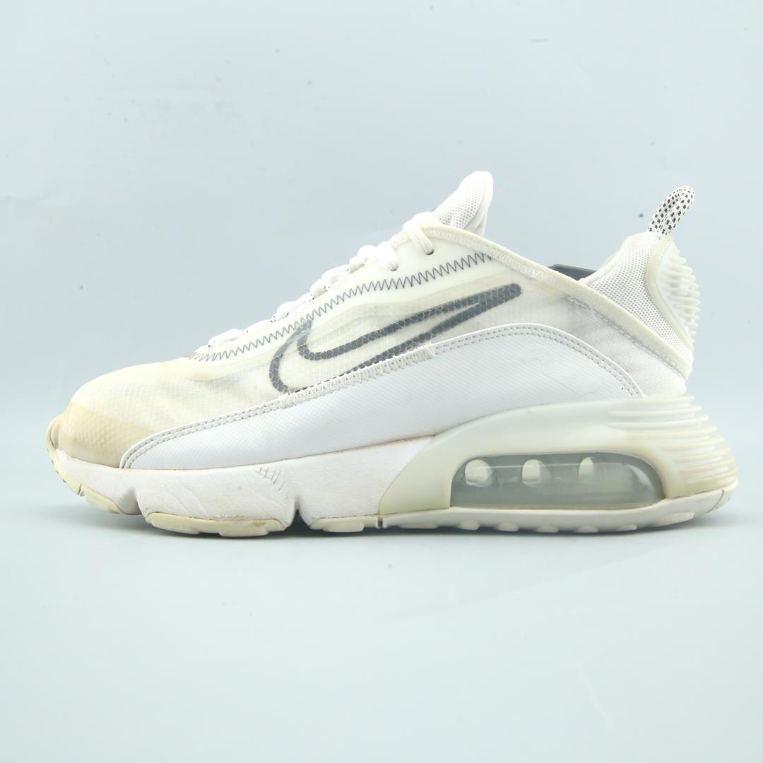 NIKE  AIR MAX 2090