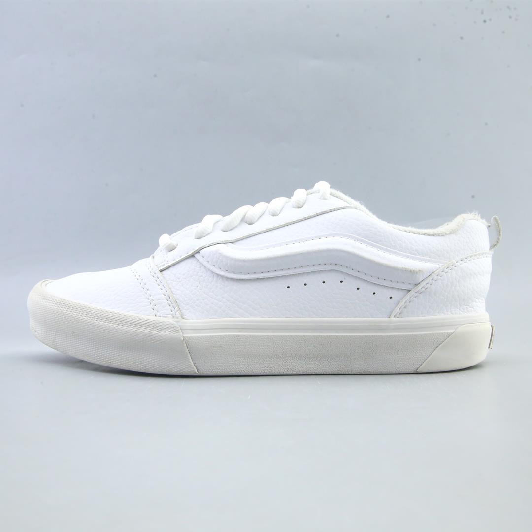 VANS KNU SKOOL