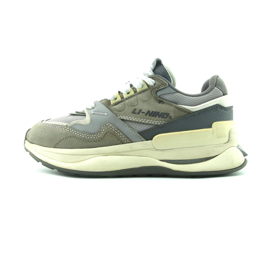 LI-NING 001 MOMENT V2