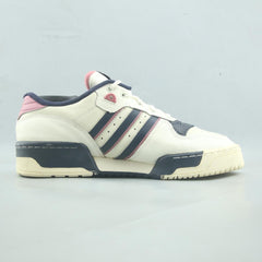 ADIDAS COURTIC