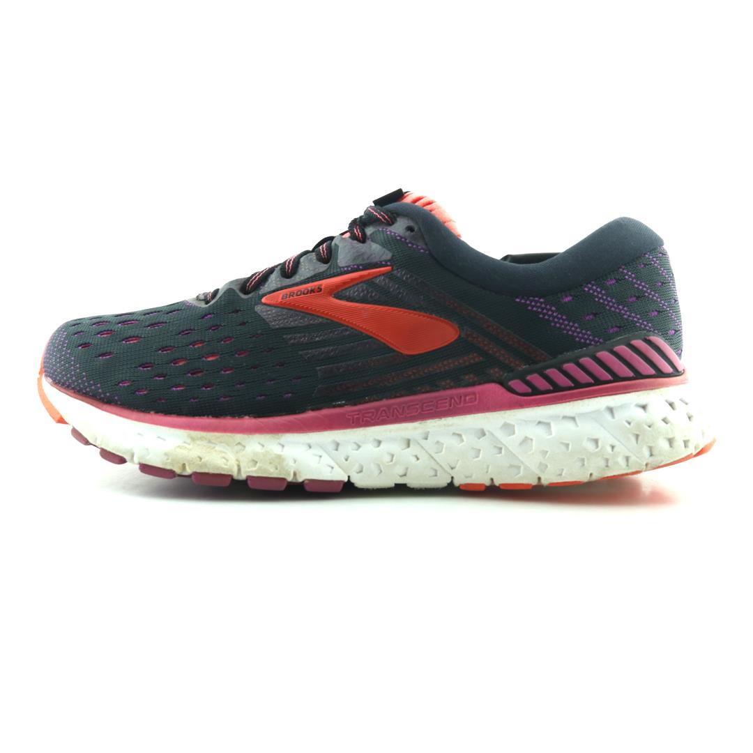 BROOKS TRANSCEND 6