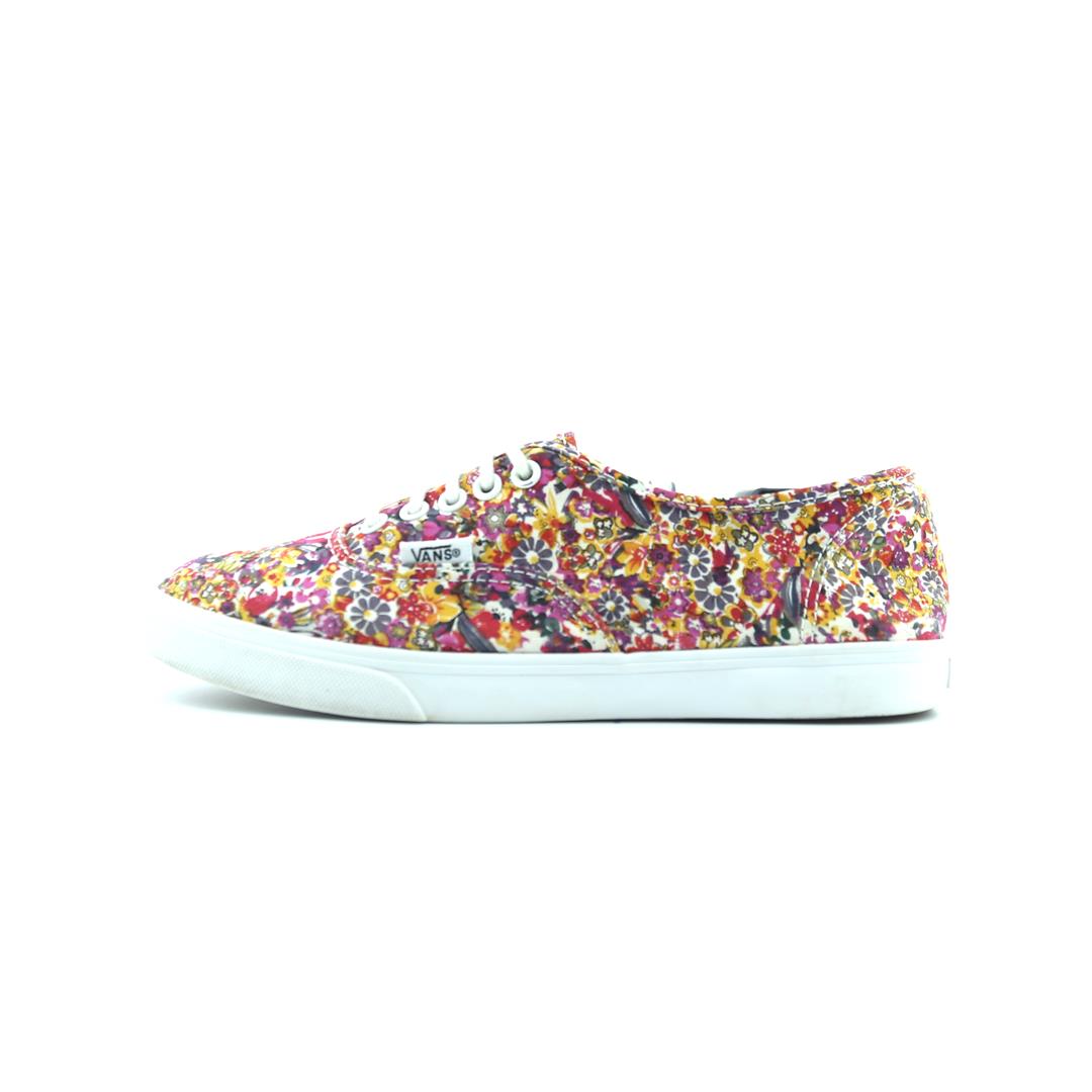 VANS AUTHENTIC