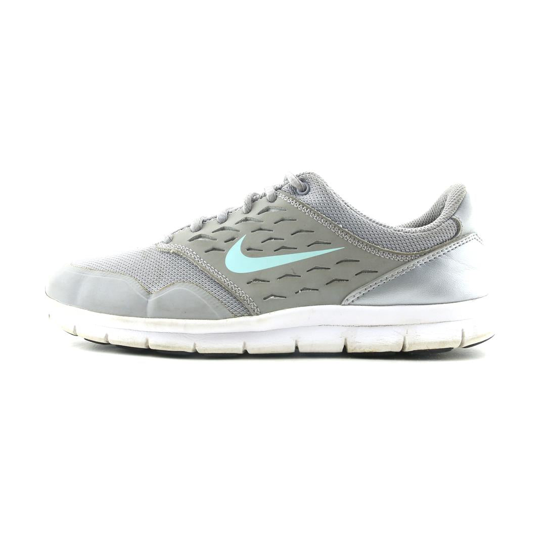 NIKE  ORIVE