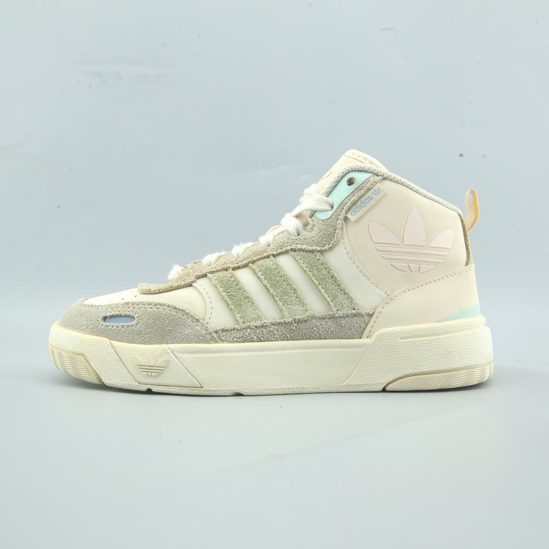 ADIDAS POST UP