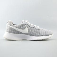 NIKE TANJUN