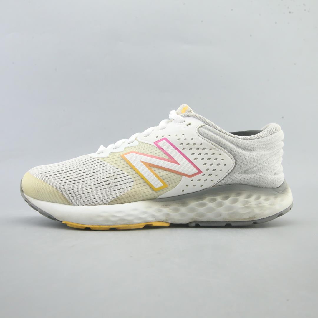 NEW BALANCE 520 V7