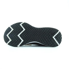 NIKE  REVOLUTION 6
