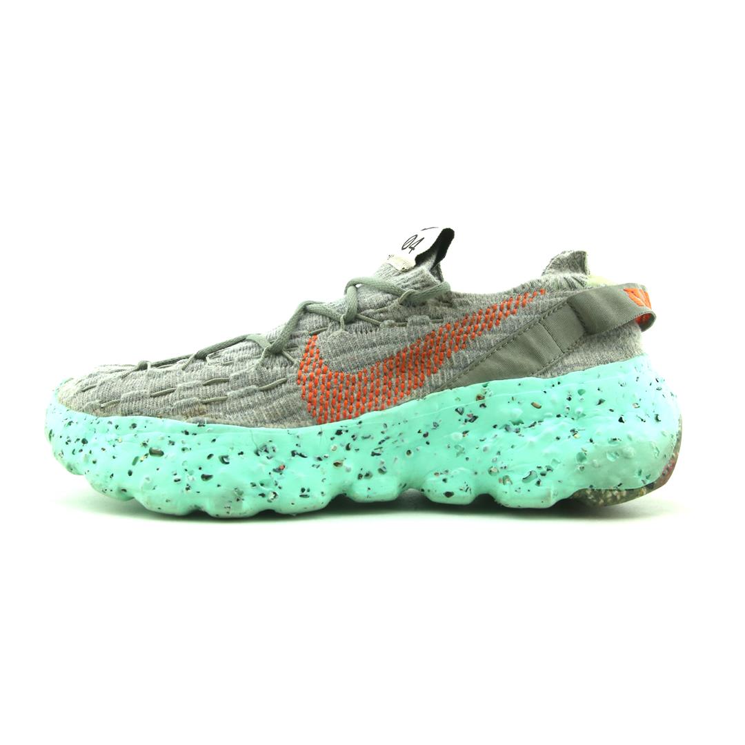 NIKE SPACE HIPPIE 04