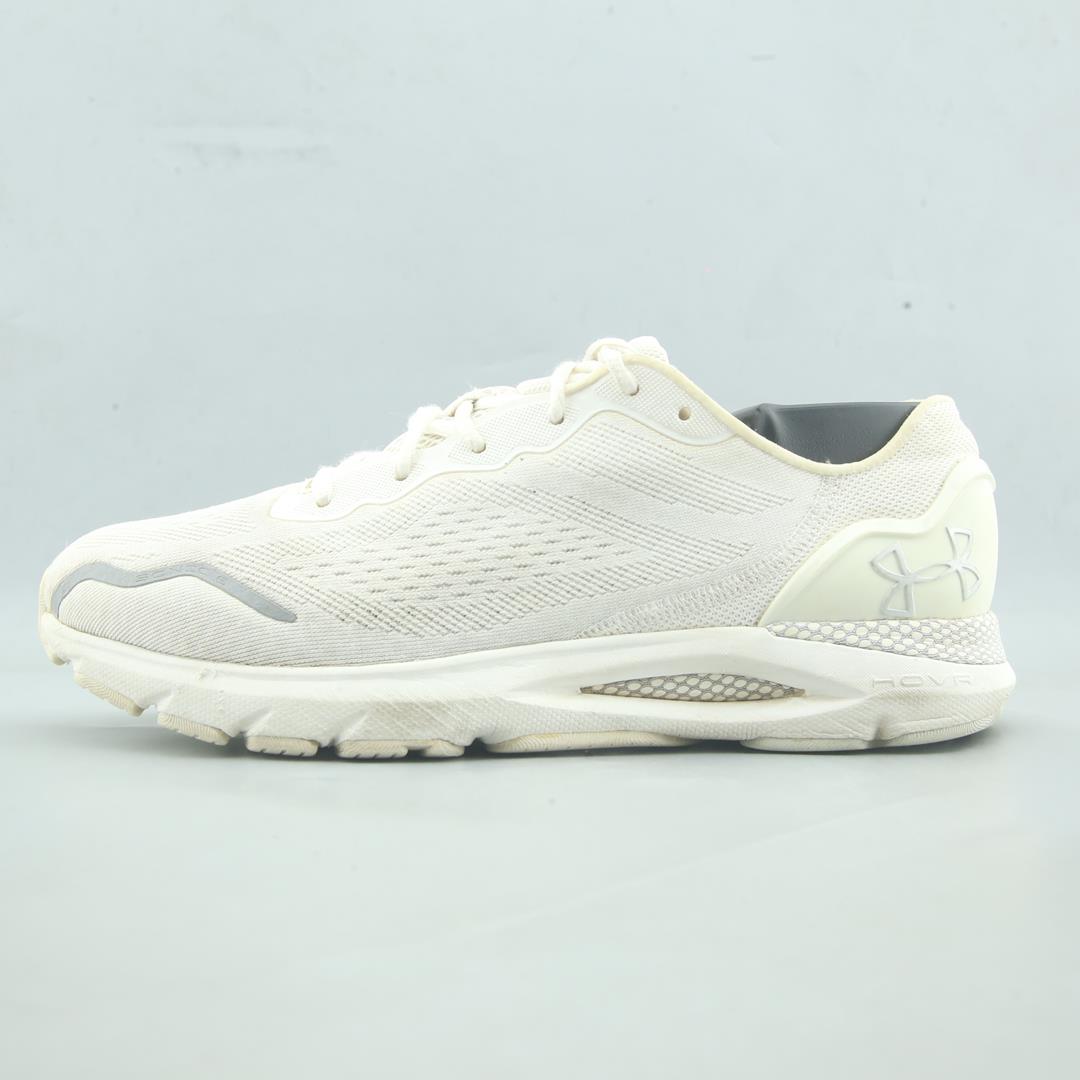 UNDER ARMOUR  HOVR SONIC 6