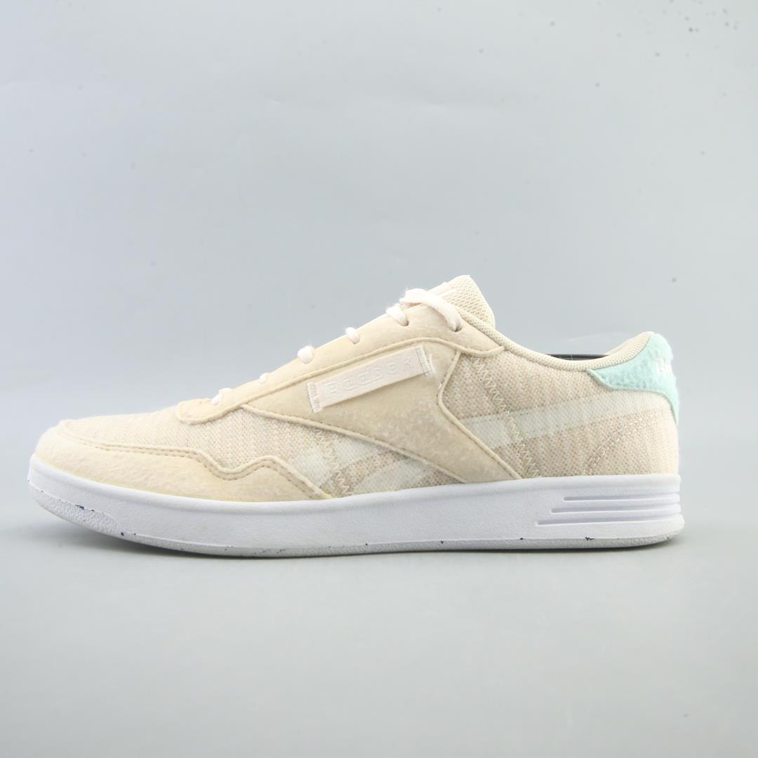 REEBOK  ROYAL TECHQUE
