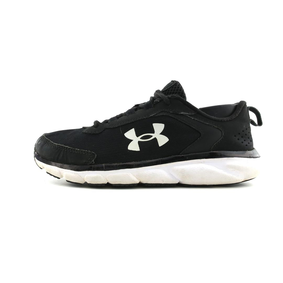 UNDER ARMOUR ASSERT 9