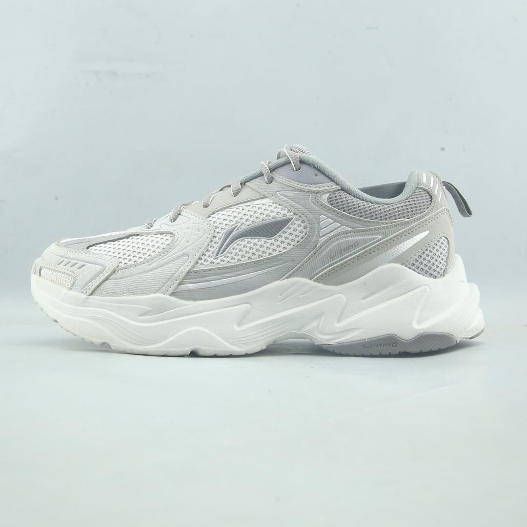 LI-NING .
