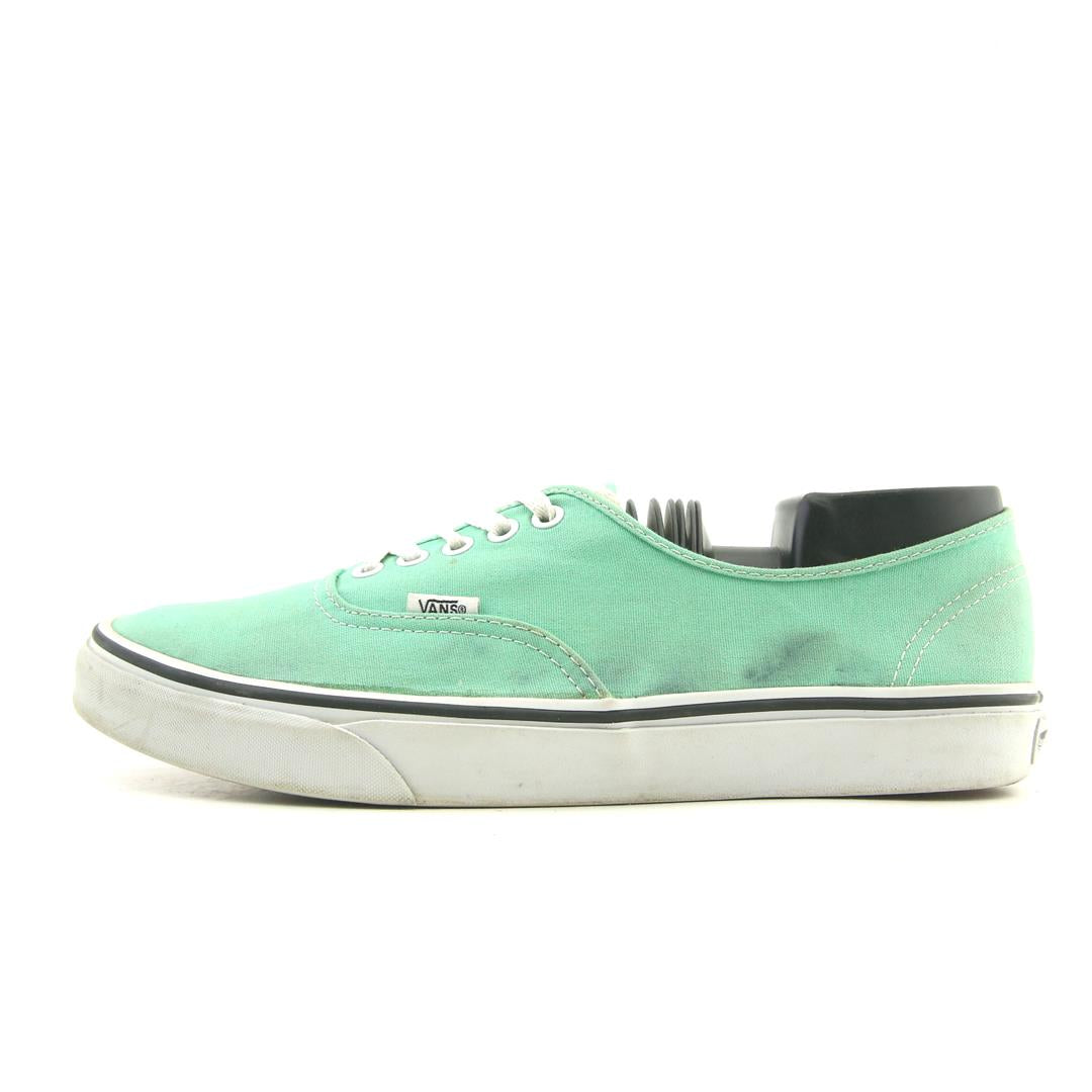 VANS AUTHENTIC
