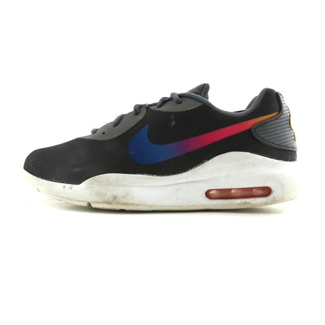 NIKE AIR MAX OKETO