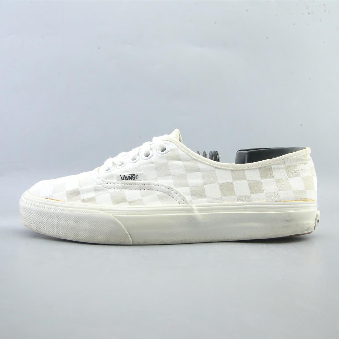 VANS AUTHENTIC