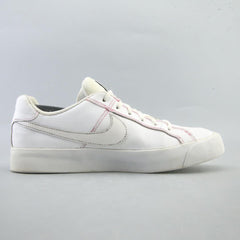 NIKE COURT ROYALE