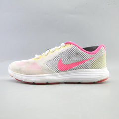 NIKE REVOLUTION 3