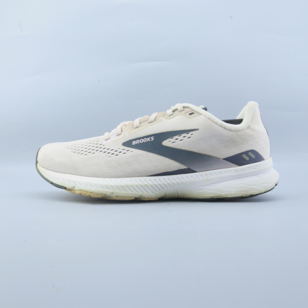 BROOKS LAUNCH 8