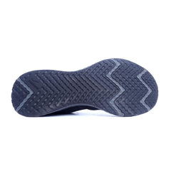 NIKE  REVOLUTION 5