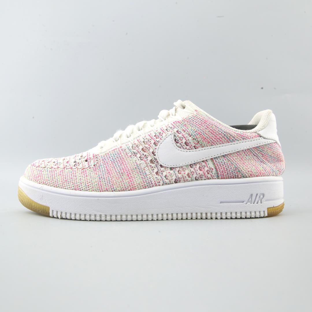 NIKE AIR FORCE 1 FLYKNIT LOW
