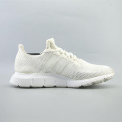 ADIDAS SWIFT RUN