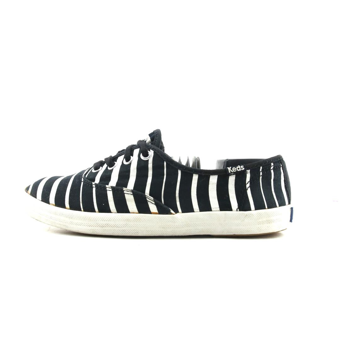 KEDS .