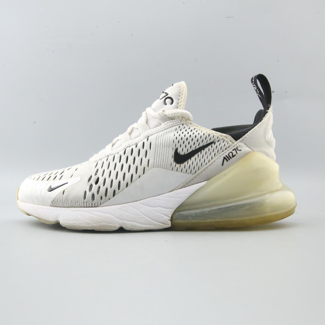 NIKE AIR MAX 270